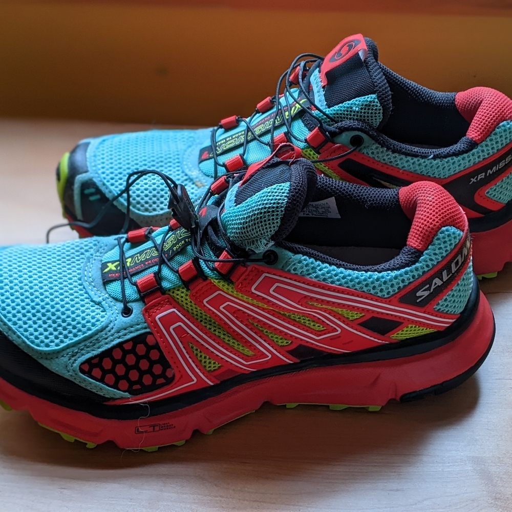 Salomon xr mission sneakers women's 8